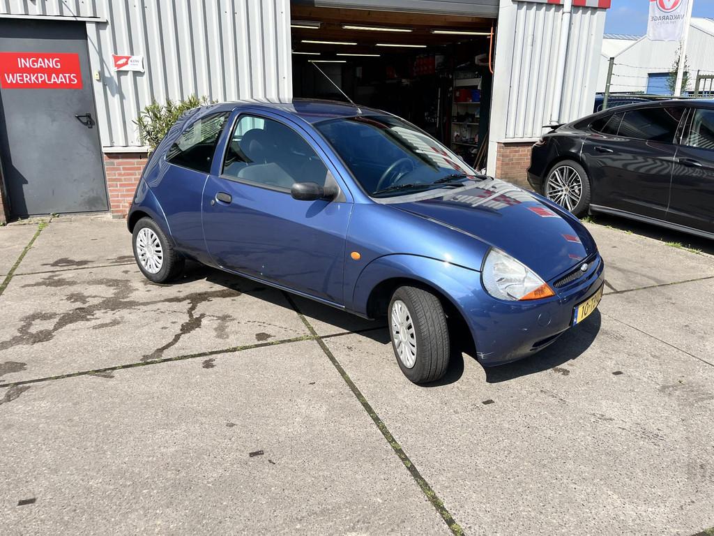 Ford Ka 1.3 Futura airco, Auto's, Voorwielaandrijving, 1299 cc, Stof, Gebruikt