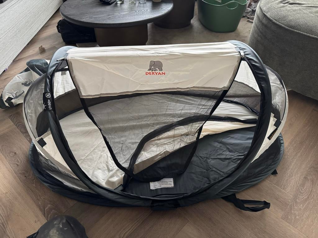 Deryan kindertentje strand met gevoerde bodem, Ophalen of Verzenden, Zo goed als nieuw