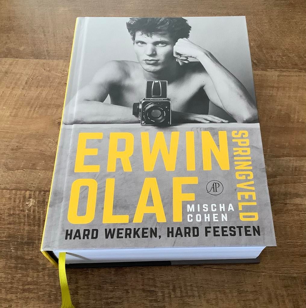 Erwin Olaf: Hard Werken, Hard Feesten - Mischa Cohen, Ophalen of Verzenden, Nieuw, Kunst en Cultuur