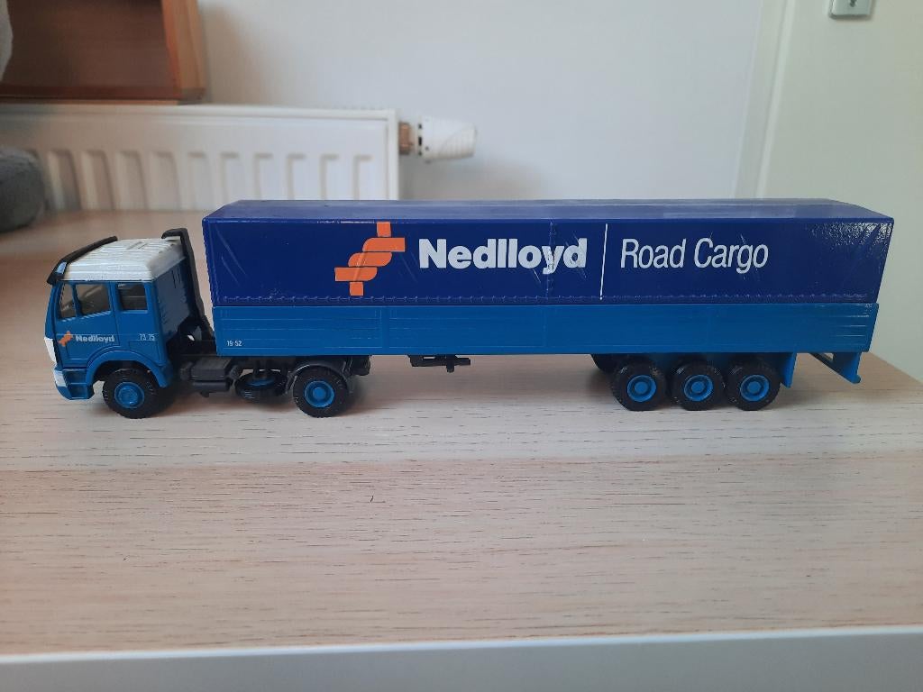 Mercedes Nedlloyd Lion Toys, Ophalen of Verzenden, Gebruikt, Bus of Vrachtwagen, Lion Toys