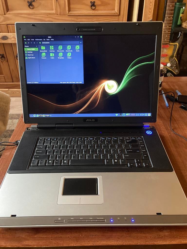 Asus A7M laptop (vintage), Ophalen, Gebruikt, HDD, Minder dan 4 GB