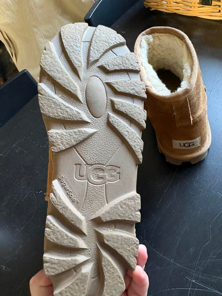 UGG maat 39, Ophalen of Verzenden, Zo goed als nieuw, Bruin