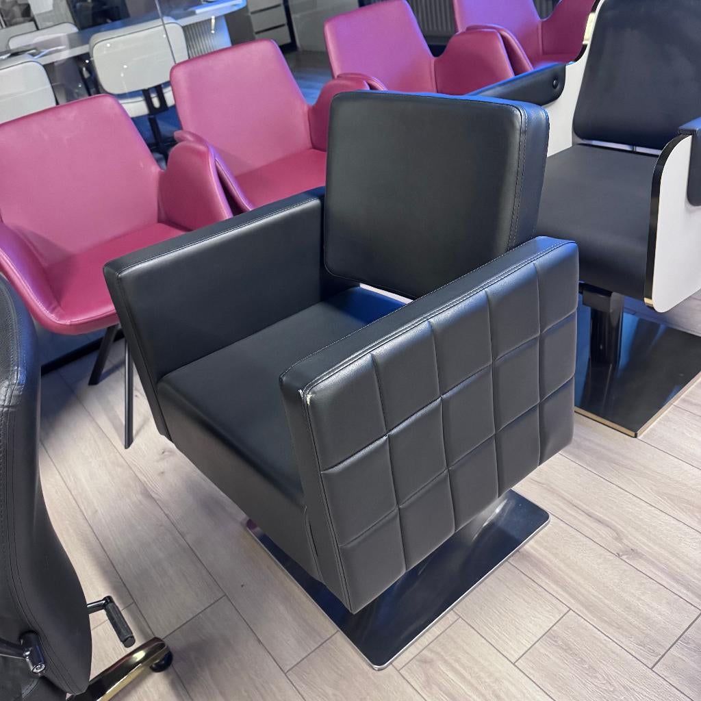 Kappersstoel knipstoel zwart pompstoel kapsalon thuiskapper, Kappersstoel, Zwart, Nieuw, Ophalen of Verzenden