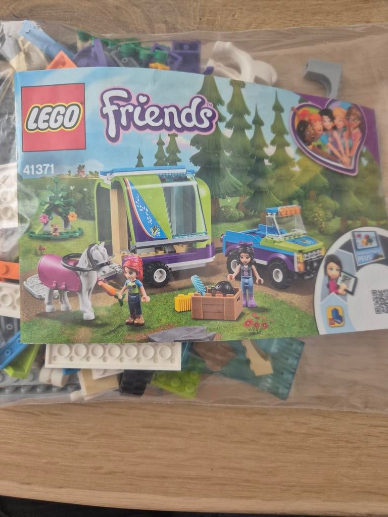 Lego Friends 41371 Mia's Paardentrailer - Compleet, Ophalen of Verzenden, Zo goed als nieuw, Complete set, Lego