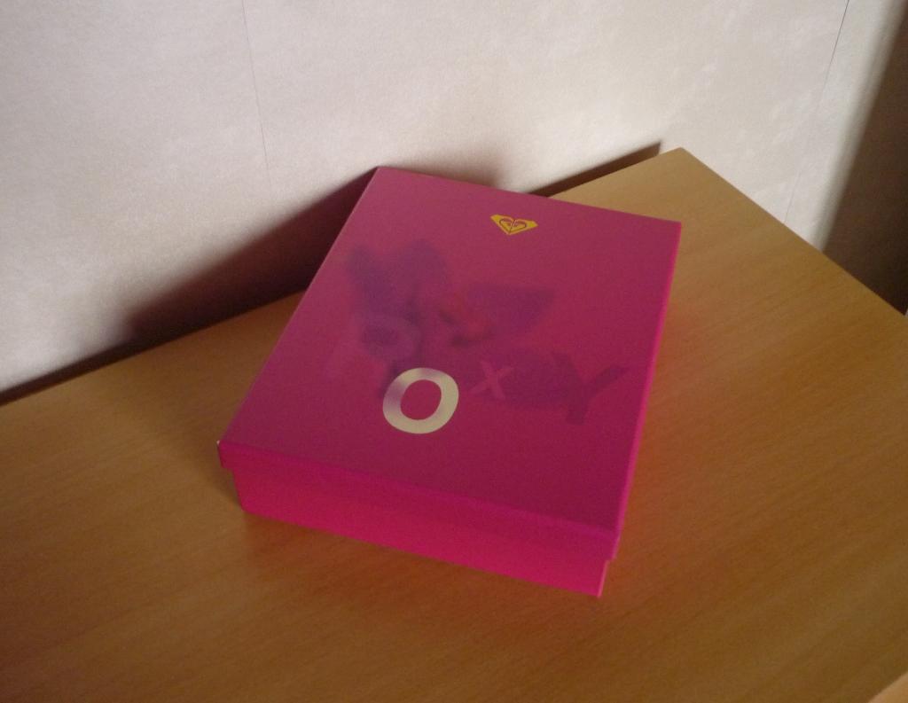 Fuchsia roze kartonnen doos opbergdoos van Roxy, Ophalen of Verzenden