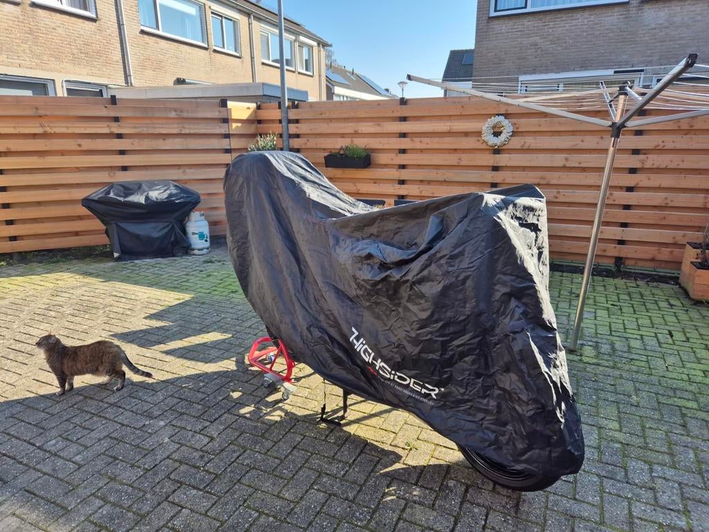 Yamaha FZ8 ABS met kuip (2014), Particulier, Toermotor