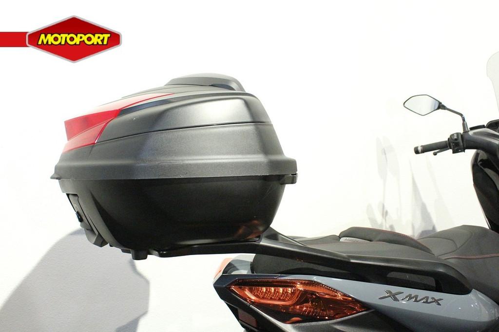 Yamaha X MAX 300 ABS - foto 2