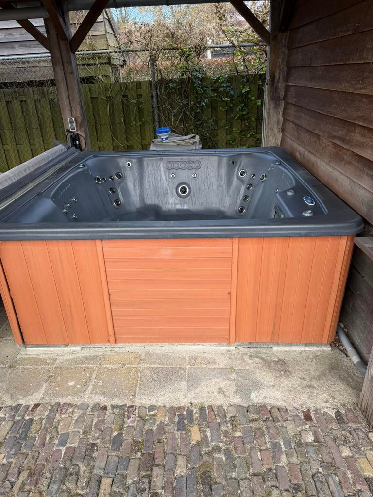 Gebruikte Jacuzi, Ophalen of Verzenden, Gebruikt, Afdekzeil, Vast
