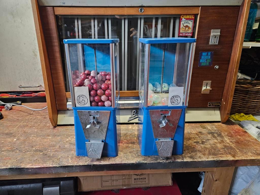 2 kauwgomballenautomaten op 50 eurocent LEES BESCHRIJVING, Verzamelen, Automaten | Overige, Ophalen of Verzenden, Gebruikt
