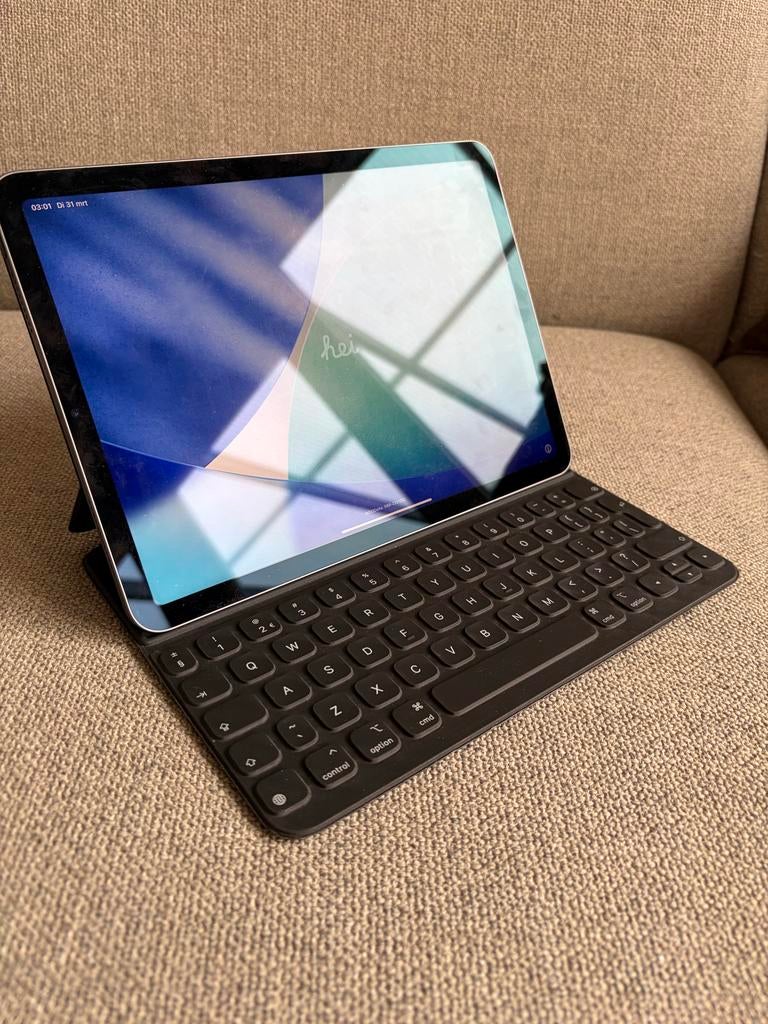 Originele Apple Toetsenbordhoes voor iPad Air 5e Generatie, Computers en Software, Apple iPads, Ophalen of Verzenden, Zo goed als nieuw