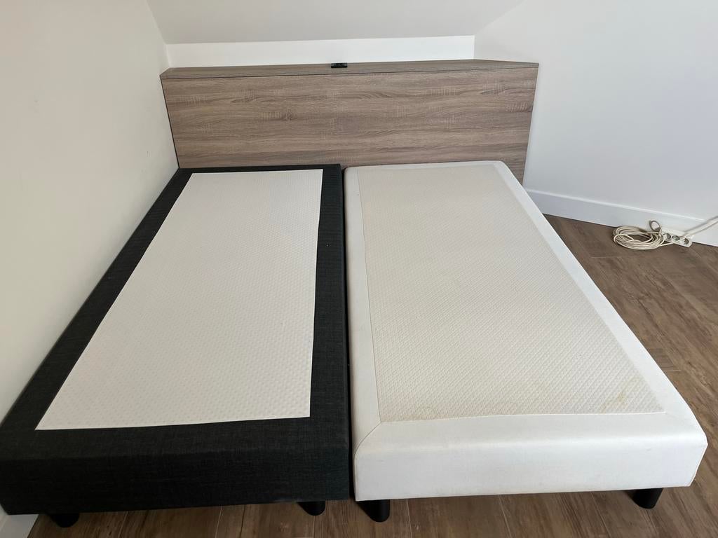 Twee eenpersoons boxsprings - Grijs en Wit, Ophalen, Gebruikt, Eenpersoons, Wit