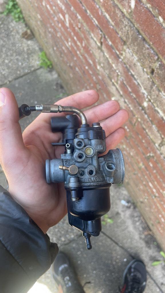 Piaggio 2t 17,5mm carberateur met evt oliepompje, Ophalen of Verzenden, Zo goed als nieuw, Carburateur