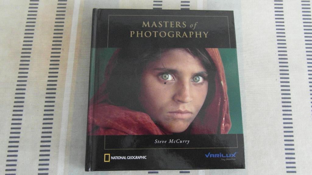 STEVE McCURRY ; topfotograaf ; fraai nieuw boek, Boeken, Kunst en Cultuur | Fotografie en Design, Nieuw, Fotografen, Ophalen of Verzenden