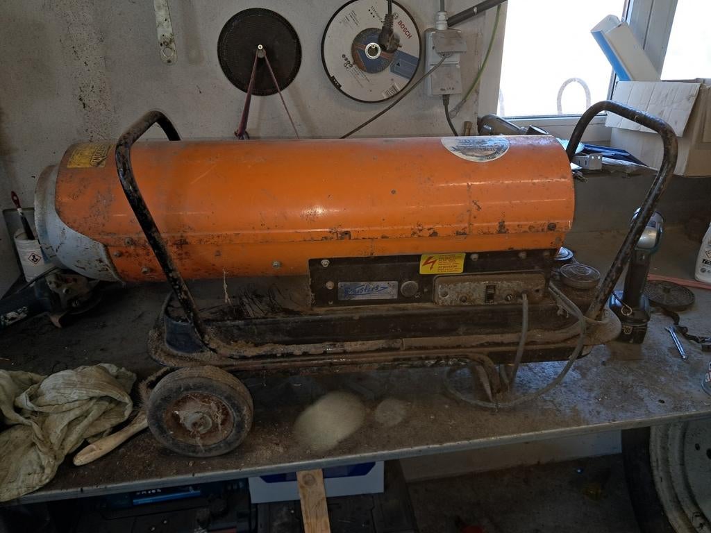 heteluchtkanon - Ideaal voor tijdelijke warmte, Doe-het-zelf en Verbouw, Ophalen, 30 tot 80 cm, Gebruikt, Overige typen