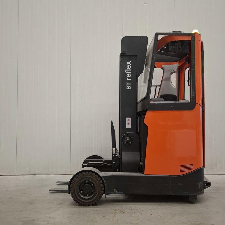 TOYOTA RRE160HR (met buitenbanden), 1000 tot 2000 kg, Elektrisch, Reachtruck, TOYOTA