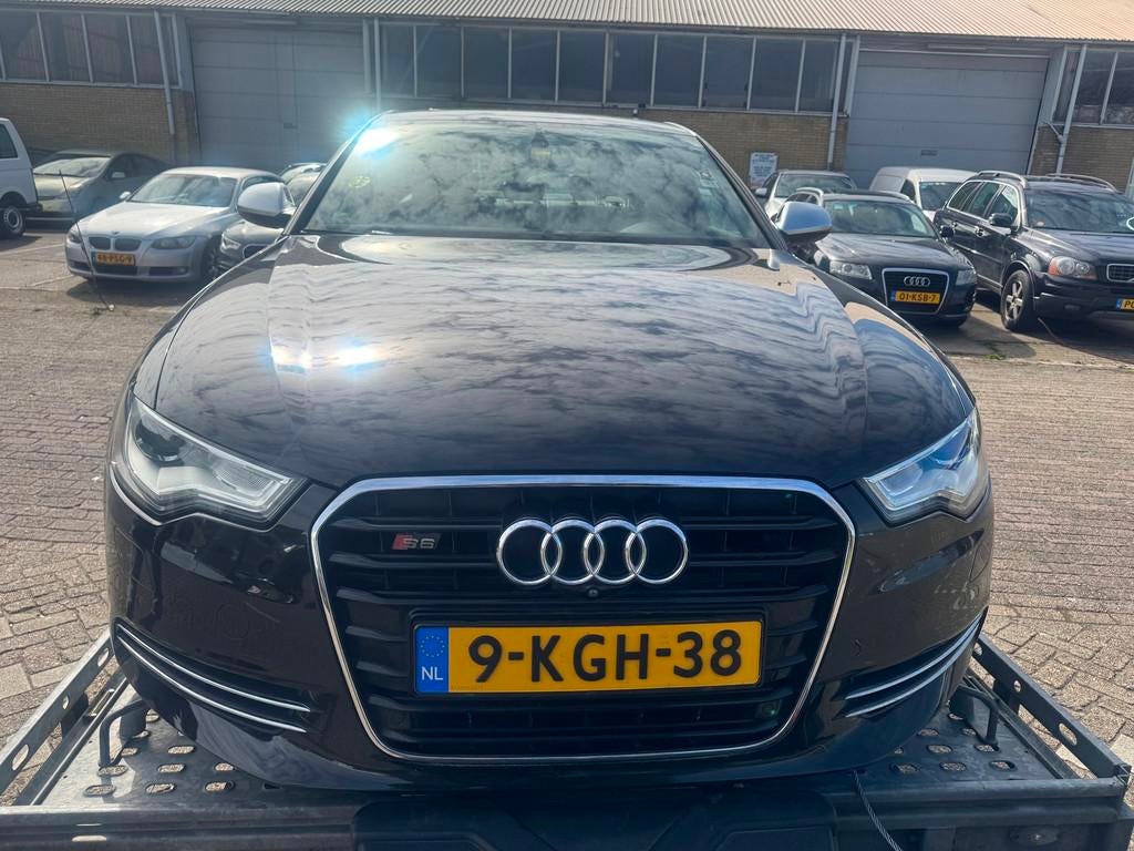 Audi A6 Limousine 3.0 TDI QUATRO 180 KW DIESELPOMP DEFECT !, Automaat, Euro 5, Gebruikt, 197 €/maand