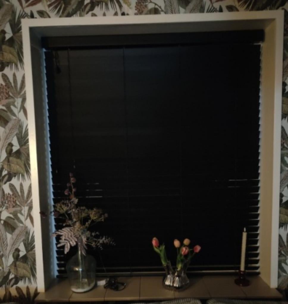 Zwarte houten jaloezieën, Ophalen of Verzenden, Zo goed als nieuw