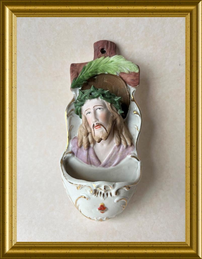 Antiek wijwatervaatje: Jezus, doornenkroon, Ophalen of Verzenden