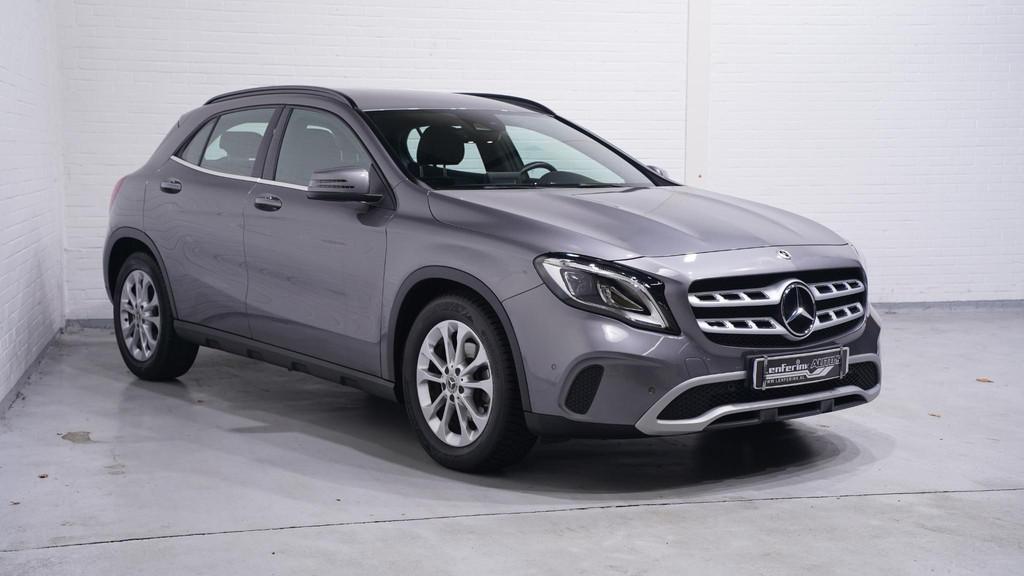 Mercedes-Benz GLA-klasse 180 Business Solution Limited Navi, Stof, Gebruikt, 4 cilinders, 715 kg