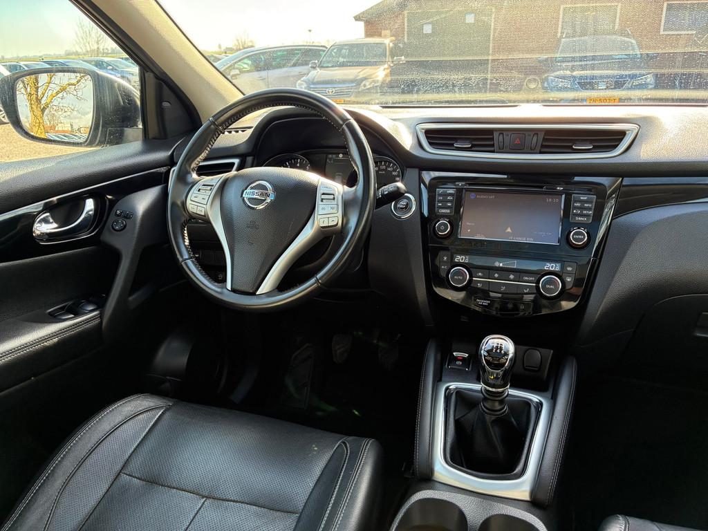 Nissan Qashqai 1.2 Business Edition | Pano + Leder + Navi +, Voorwielaandrijving, Stof, Gebruikt, 4 cilinders