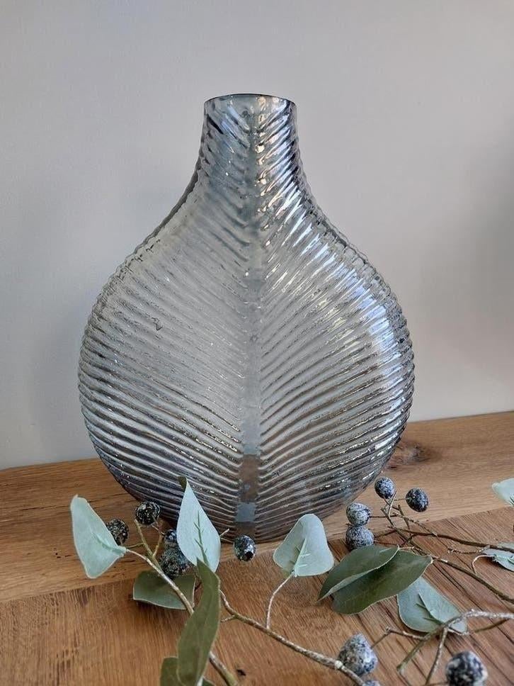 Vaas Glasvaas PTMD grijs glas vase glass H31 Nieuw, Huis en Inrichting, Overige kleuren, Nieuw, Ophalen of Verzenden, Glas