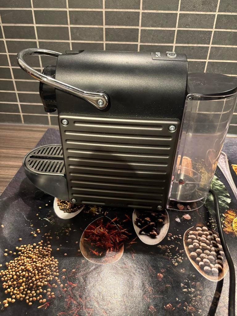 Nespresso Krups Pixie XN304T koffieapparaat - Zo goed als ni, Witgoed en Apparatuur, Koffiezetapparaten, Espresso apparaat, Ophalen of Verzenden