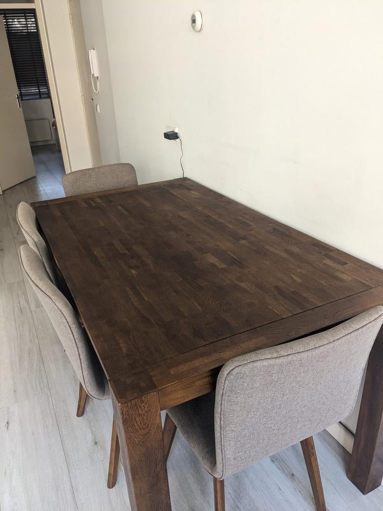 Beliani NATURA Eettafel 150x85 cm met 4 IRIS Stoelen, Ophalen, 200 cm of meer, 50 tot 100 cm, Zo goed als nieuw