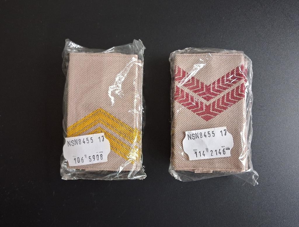 Rangonderscheidingstekens desert, Verzamelen, Militaria | Algemeen, Ophalen of Verzenden, Landmacht, Nederland, Embleem of Badge