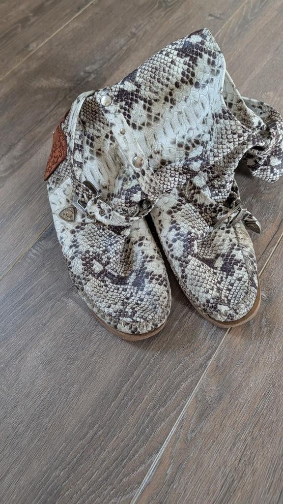 Karma of Charme Laarzen Maat 40 - Zo goed als nieuw, Overige kleuren, Lage of Enkellaarzen, Ophalen of Verzenden, Zo goed als nieuw