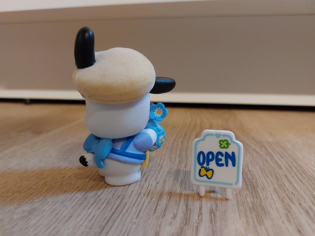 Sanrio pochacco poppetje, Ophalen of Verzenden
