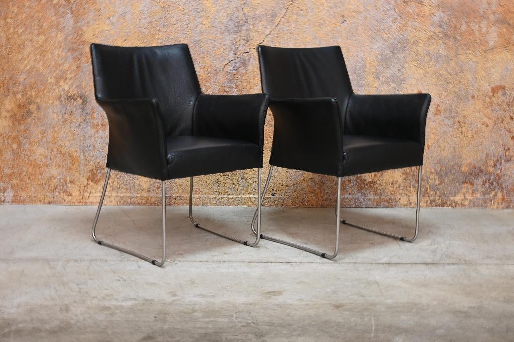 IZGS 2 zwarte leren Bert Plantagie Paris design stoelen, Zwart, Bert plantagie, Ophalen of Verzenden, Vijf, Zes of meer stoelen