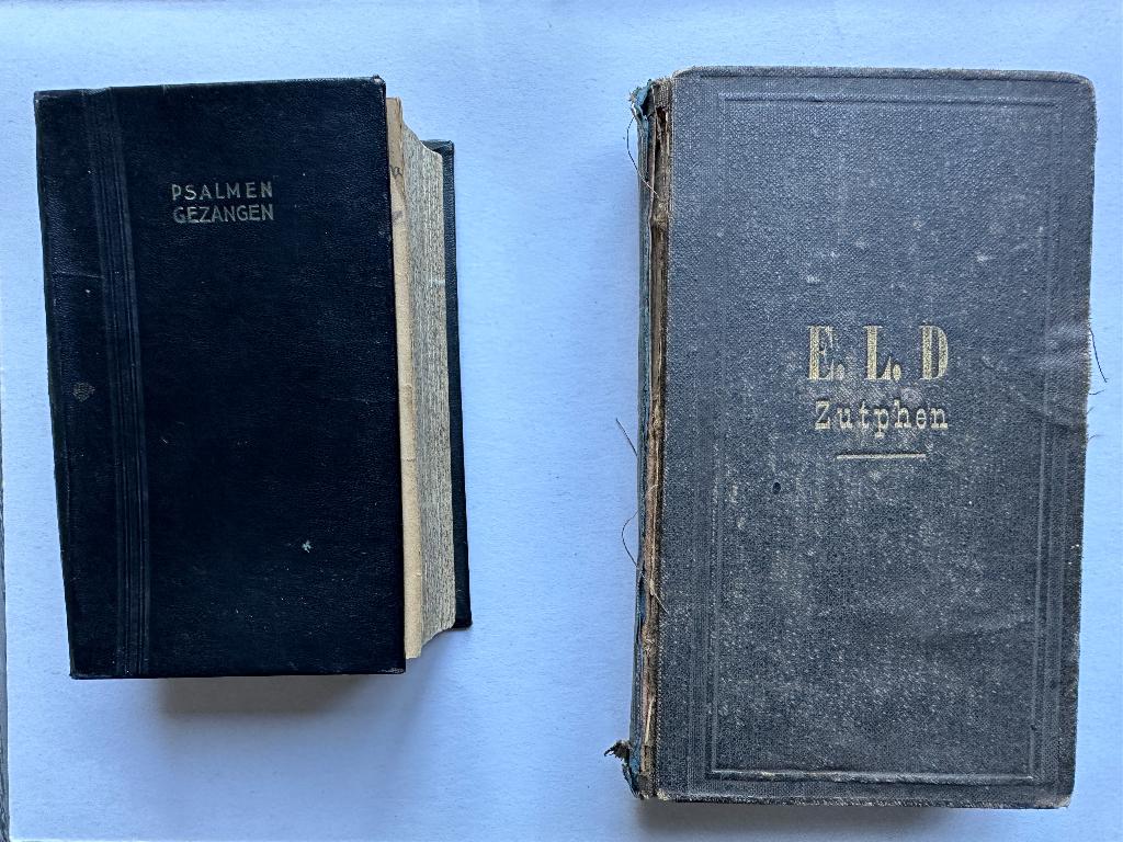 2 oude antieke Psalm boeken, Zutphen, Boeken, Ophalen of Verzenden, Gelezen, Overige religies