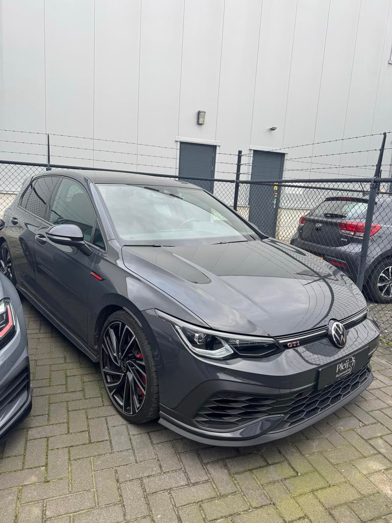 Volkswagen Golf 8 GTI CLUBSPORT, Auto's, Volkswagen, 4 cilinders, 1984 cc, 75 €/maand, 301 pk
