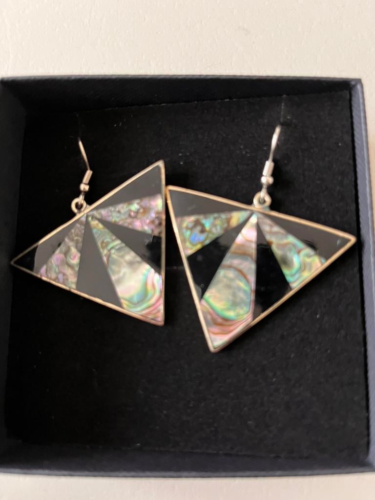 GEZOCHT : PARTIJ ABALONE SHELL SIERADEN, Ophalen, Zo goed als nieuw, Overige kleuren, Overige materialen