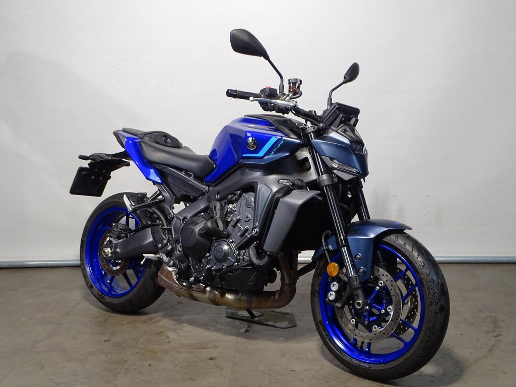 Yamaha MT 09 Y-AMT - foto 2