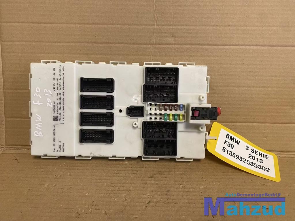 BMW 3 SERIE F30 BCM Boordnet module 932565302 6135932565302, Auto-onderdelen, Petuelring 130
80788  Munich, DE, Gebruikt, Info@bmw.de