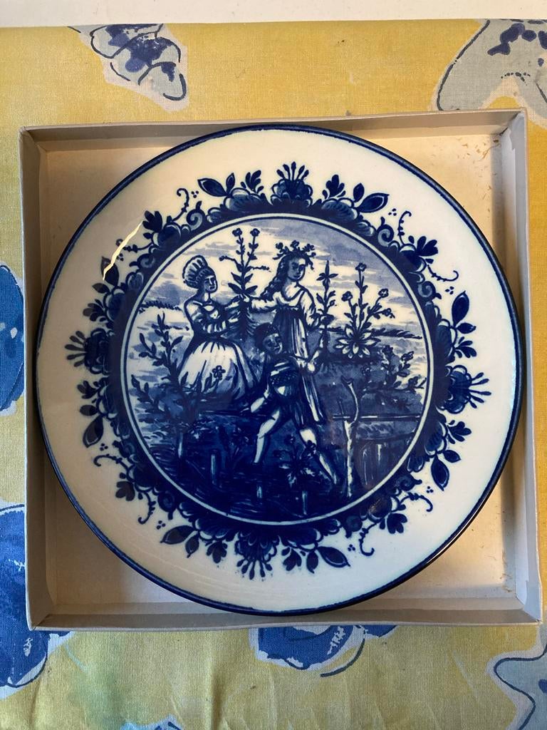 Delfts Blauw bord - De Kruidenpluksters, Ophalen of Verzenden