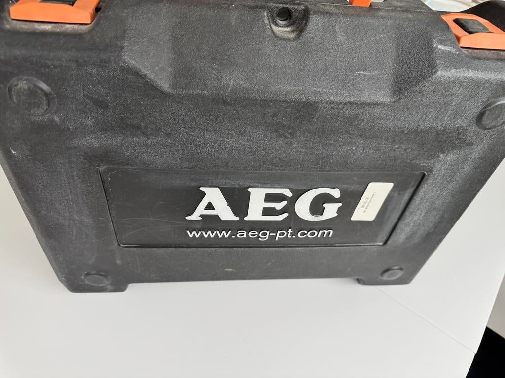 AEG boormachine, Doe-het-zelf en Verbouw, Ophalen of Verzenden, Gebruikt, Boormachine, Variabele snelheid