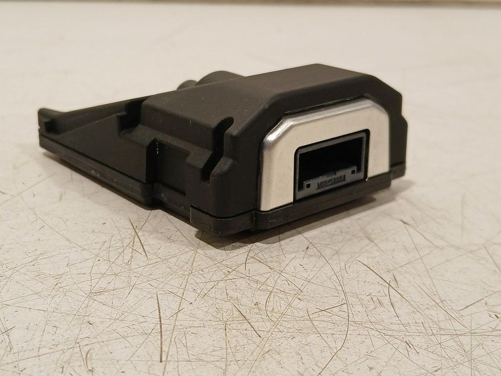 Camera voor Kia Stonic, Onderdelen@venauto.nl, Van der Ven Autorecycling B.V., Ettenseweg 76, 4706 PB Roosendaal, The Netherlands