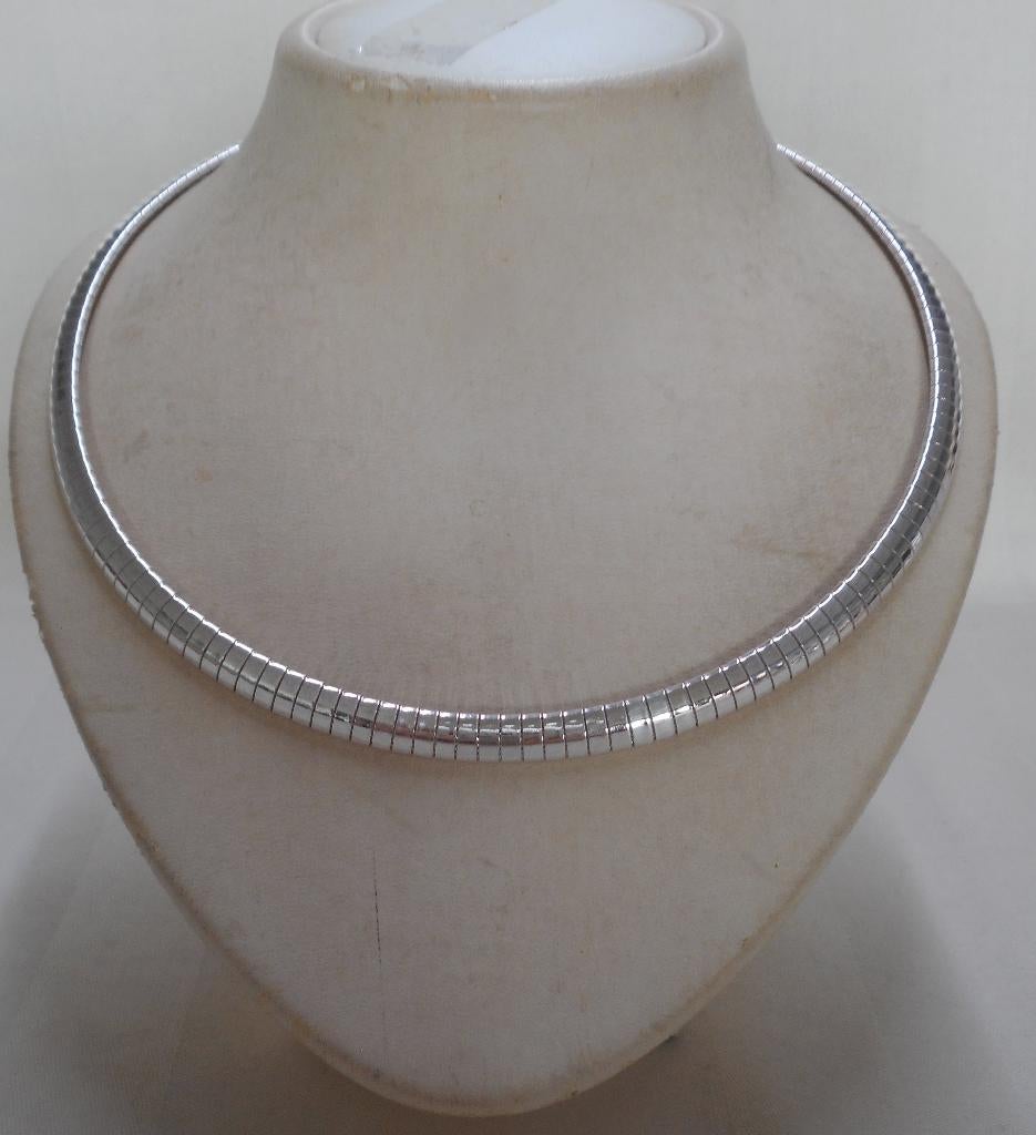 Zilveren Omega collier nr.1013