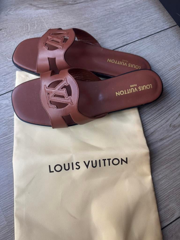 Bruine slippers, Kleding | Dames, Slippers, Bruin, Nieuw, Ophalen of Verzenden