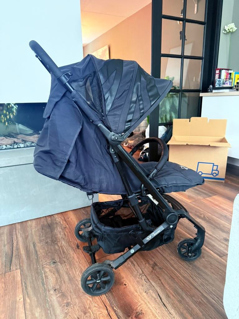 Easywalker MINI Buggy compleet + travelbag Zwart, Kinderen en Baby's, Buggy's, Zo goed als nieuw, Zonnekap, Ophalen