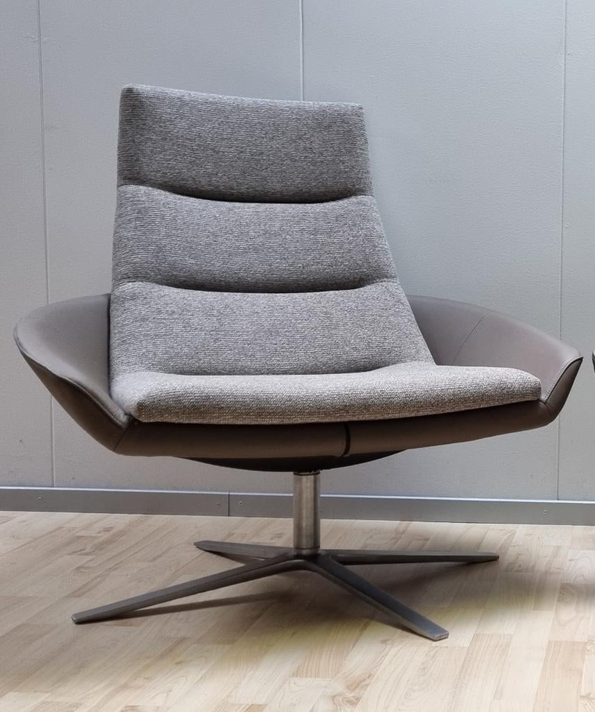 Montis Hugo draaifauteuil refurbished nieuw leer en stof, Verzenden, Leer, Nieuw, 75 tot 100 cm