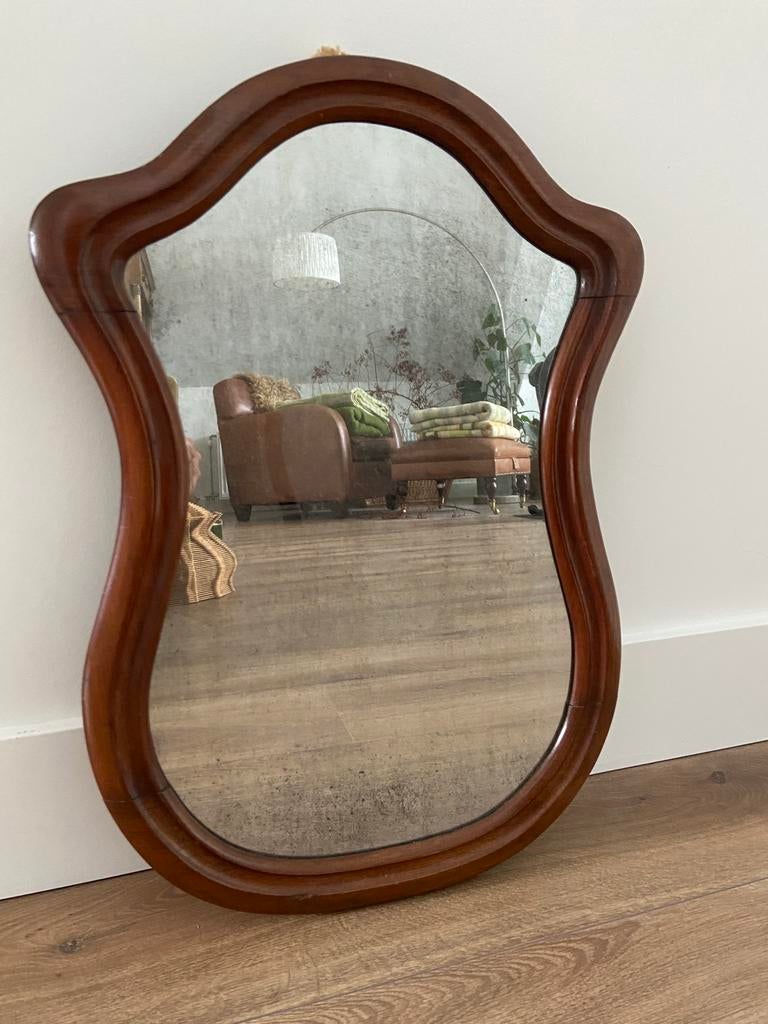 Oude antieke verweerde spiegel met mahonie houten rand, Ophalen, Ovaal, Minder dan 50 cm, Minder dan 100 cm