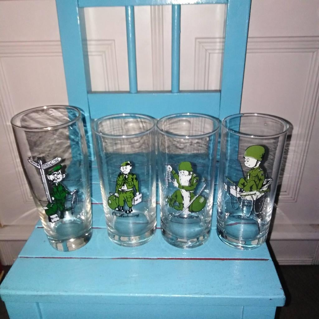 Longdrink glazen Defensie jaren 70/80 4 stuks, Verzamelen, Ophalen, Gebruikt, Overige typen