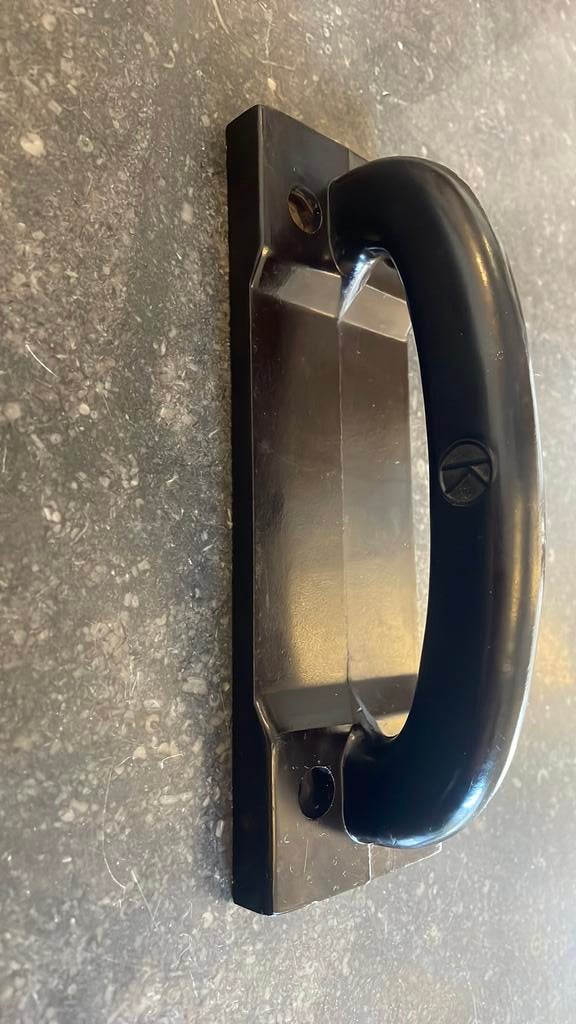 1 Deurgreep Bakeliet ‘K’ Donker Bruin Bauhaus greep Jaren 50, Ophalen of Verzenden