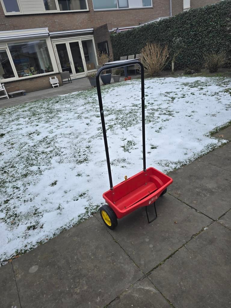 kunstmestverdeler, Ophalen