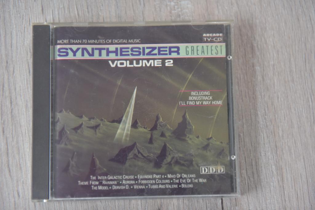 SYNTHESIZER GREATEST VOLUME 2 + BONUSTRACK, Verzenden, Zo goed als nieuw, Boxset