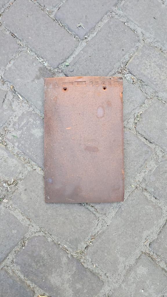 Gratis Leisteen dakpannen ca. 40-50 m3, gestapeld op pallets, Doe-het-zelf en Verbouw, Dakpannen en Dakbedekking, Gebruikt, Ophalen of Verzenden