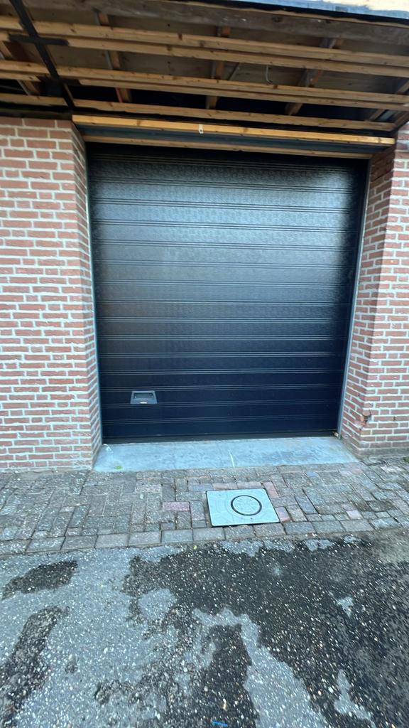 Garagedeur / Roldeur - 2300mmx 2640mm hormann